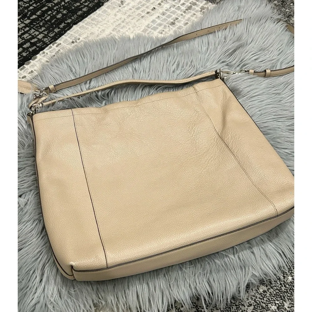 COACH Scout Hobo Tan Pebbled Leather Convertible Shoulder Bag Approx‎ 14